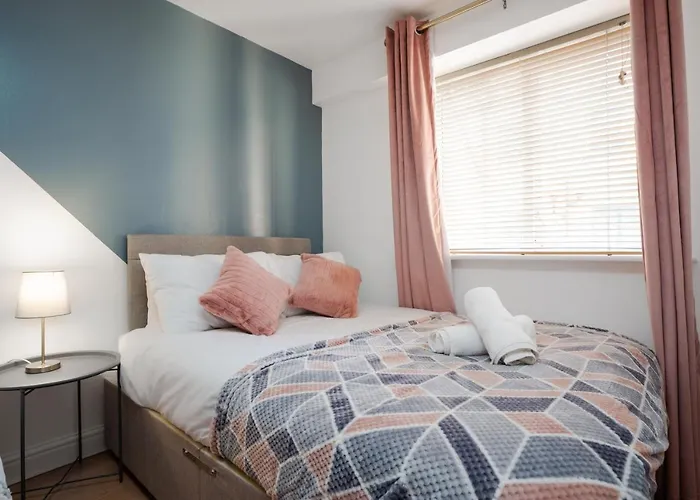 Cefas Apartments Manchester - Free Parking - City Centre